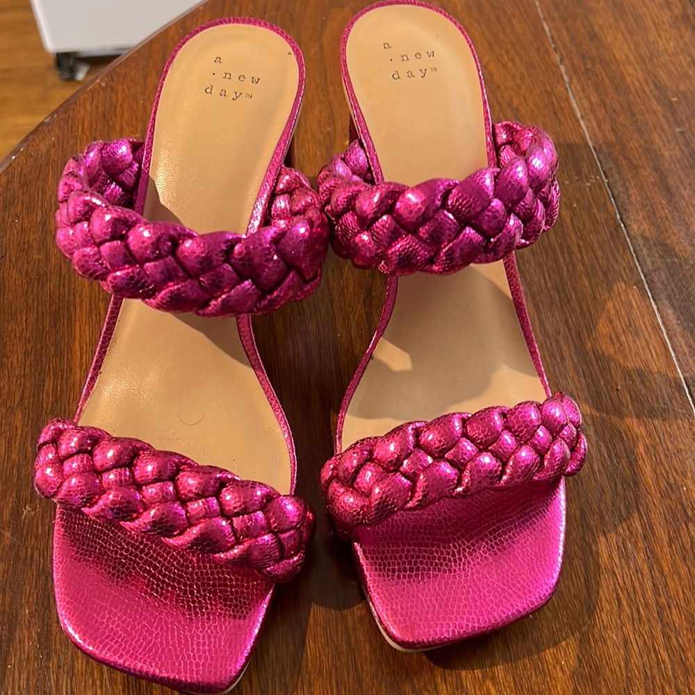 A new day pink high heels size 10